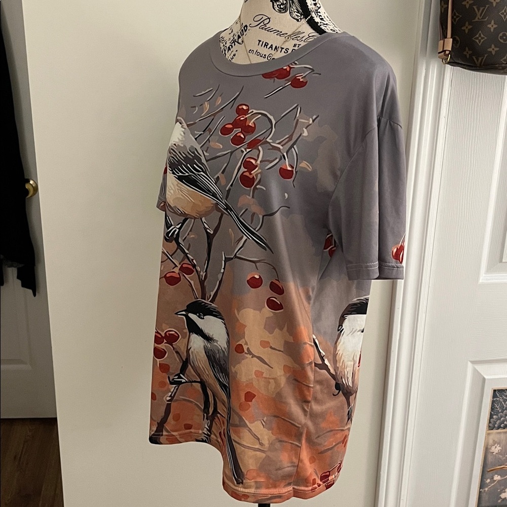 😃Source Unknown Gray Bird Print Short Sleeve Tee - Picture 5 of 9